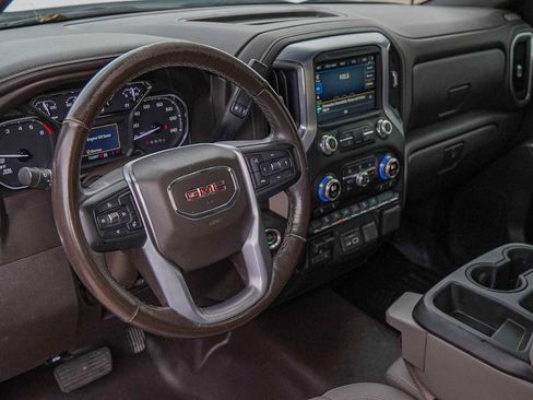 Used 2021 GMC Sierra 1500 SLT w/ X31 Off-Road Package image 9