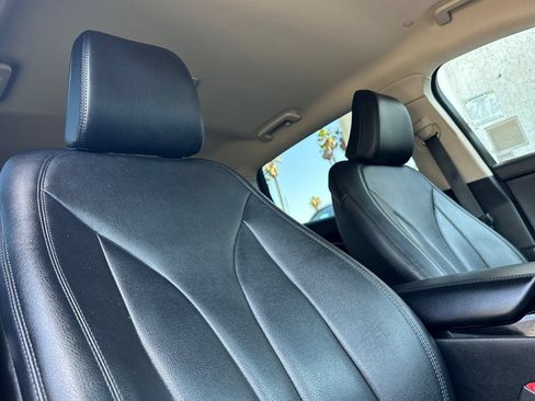 Certified 2022 Lincoln Nautilus FWD w/ Premium Package image 16