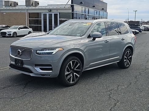 Used 2025 Volvo XC90 B6 Plus image 15