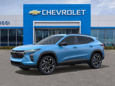 New 2026 Chevrolet Trax RS image 2