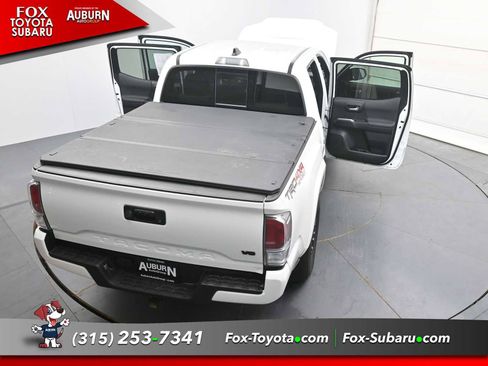 Used 2023 Toyota Tacoma TRD Sport AWD/4WD image 35