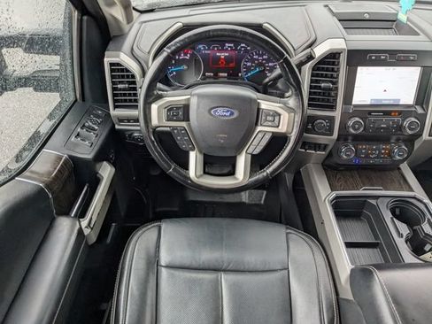 Used 2021 Ford F250 Lariat w/ Lariat Ultimate Package AWD/4WD image 15