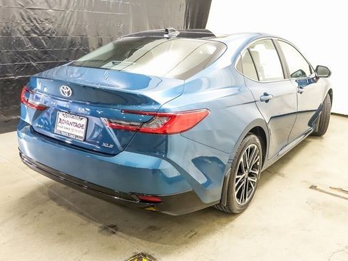 New 2025 Toyota Camry XLE image 7