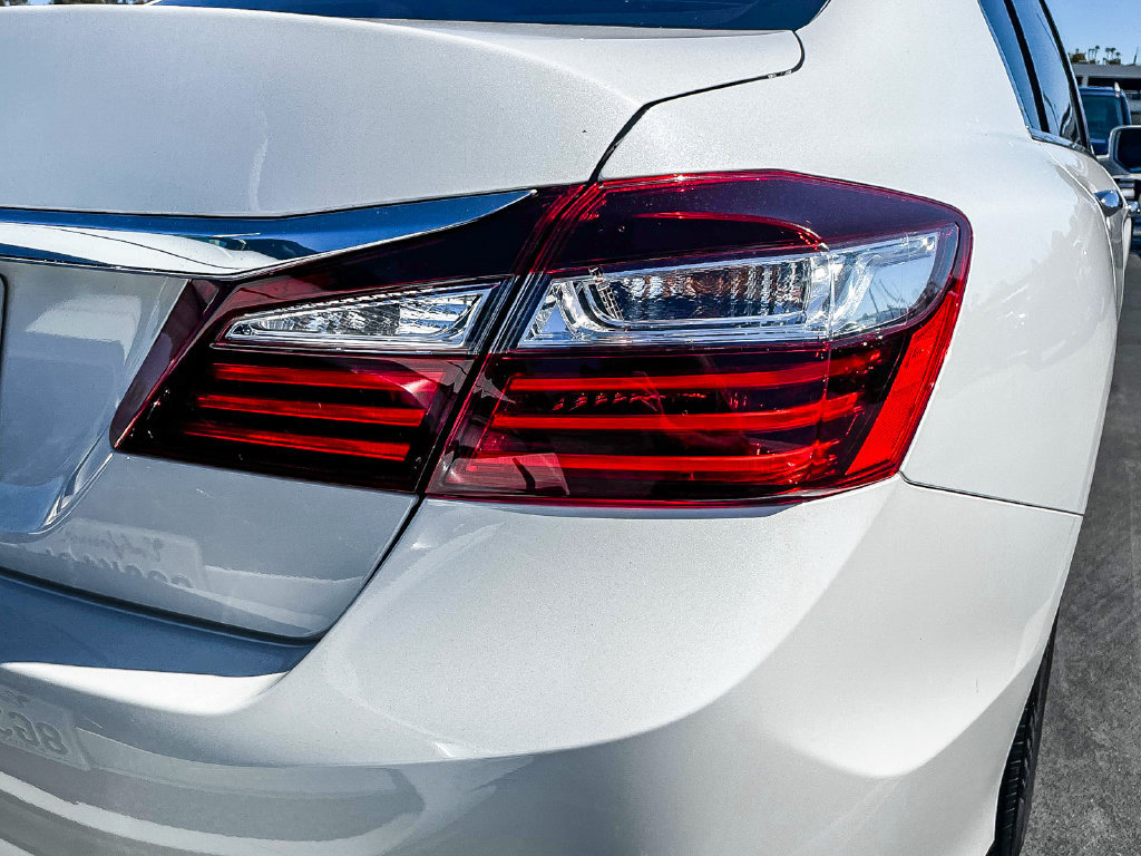 Used 2016 Honda Accord EX-L image 8