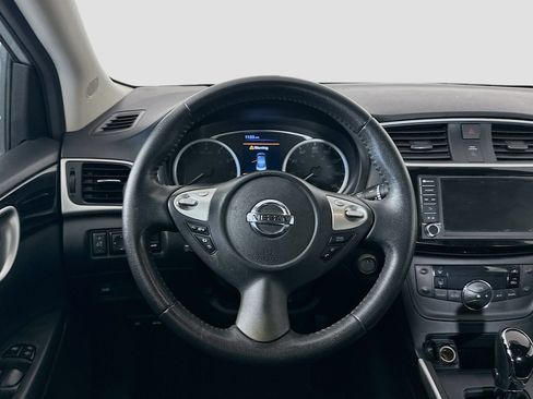 Used 2019 Nissan Sentra SV FWD image 17