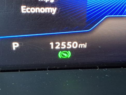 Certified 2024 Volkswagen Taos SE image 22