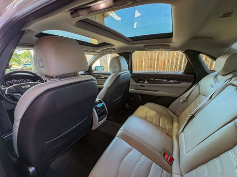 Used 2018 Cadillac CT6 Luxury AWD/4WD image 10
