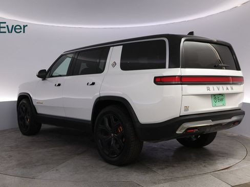 Used 2023 Rivian R1S Adventure AWD/4WD image 17