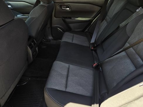 Certified 2025 Nissan Rogue SV FWD image 12