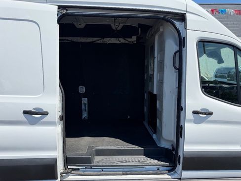 Used 2023 Ford Transit 250 148 High Roof Extended w/ Load Area Protection Package RWD image 11