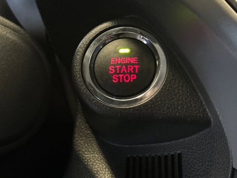 Certified 2025 Subaru Crosstrek 2.5i Limited w/ Crosstrek Mirror Package image 21