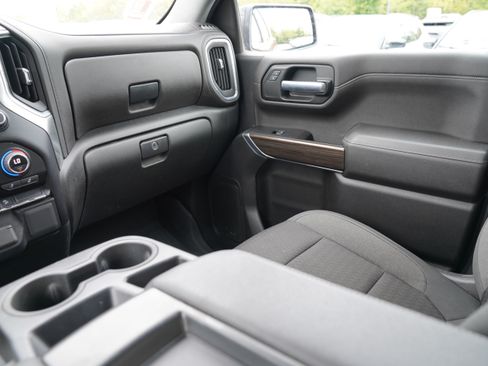Used 2022 Chevrolet Silverado 1500 RST AWD/4WD image 12