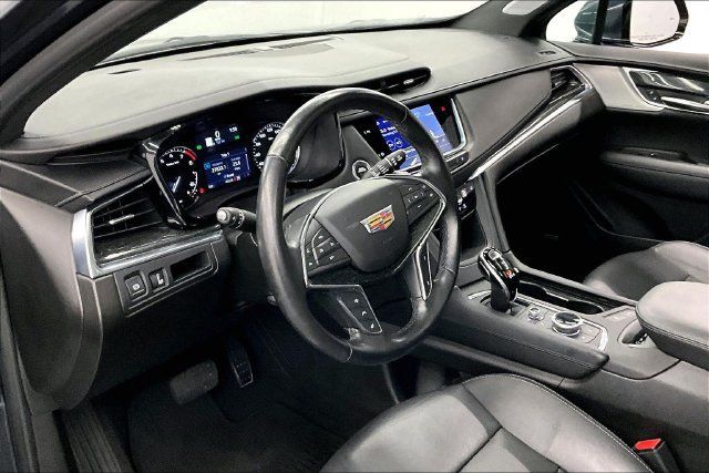 Used 2021 Cadillac XT5 Premium Luxury AWD/4WD image 16