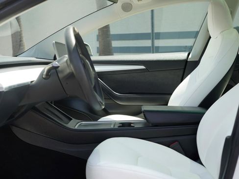 Used 2023 Tesla Model 3 Standard Range RWD image 7