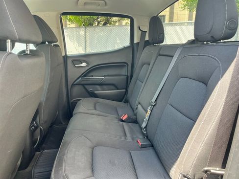 Used 2015 Chevrolet Colorado LT AWD/4WD image 21