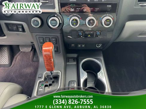 Used 2021 Toyota Sequoia Platinum AWD/4WD image 25