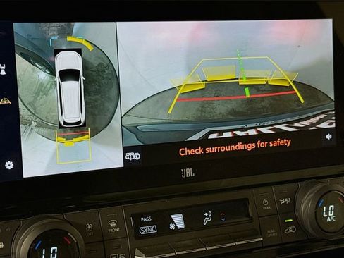Used 2024 Toyota Grand Highlander FWD image 12