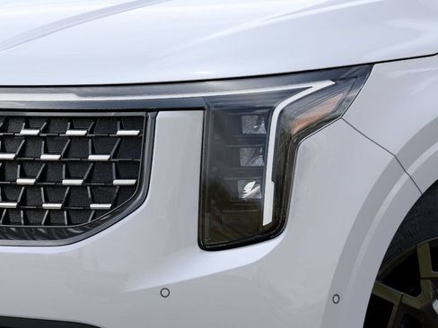 New 2026 Kia Carnival SX w/ SX Dark Edition Package FWD image 11