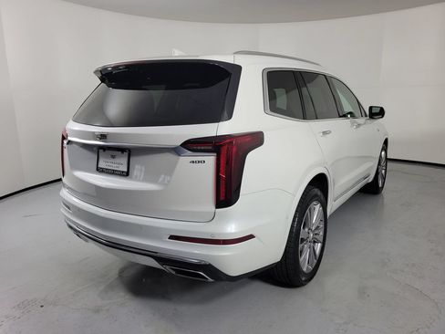 Used 2023 Cadillac XT6 Premium Luxury w/ Platinum Package AWD/4WD image 4
