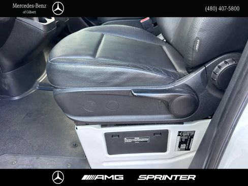 Used 2022 Mercedes-Benz Sprinter 2500 image 17