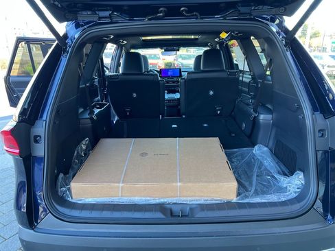 New 2026 Toyota Grand Highlander AWD Hybrid image 23