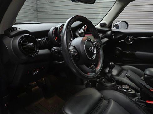 Used 2019 MINI Cooper S FWD image 10