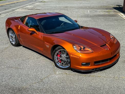 Used 2009 Chevrolet Corvette Z06 w/ Preferred Equipment Group RWD image 30