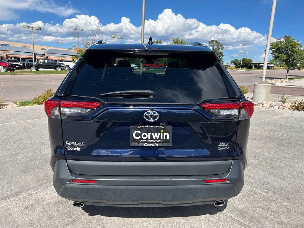 Used 2025 Toyota RAV4 XLE w/ Convenience Package AWD/4WD image 8