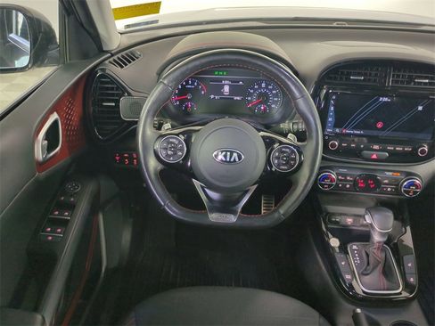 Used 2021 Kia Soul Turbo image 18