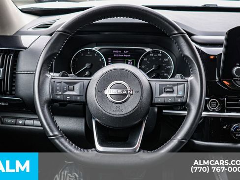 Used 2024 Nissan Pathfinder SV image 31