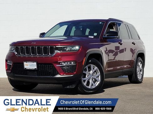 Used 2022 Jeep Grand Cherokee Limited RWD image 15