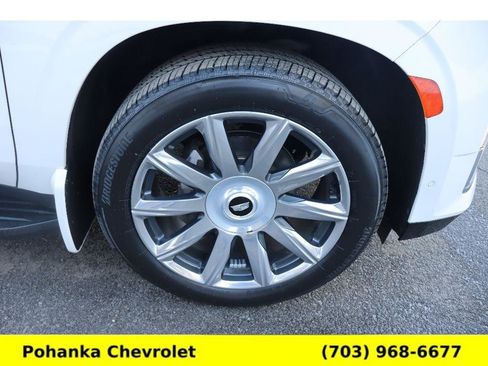 Used 2022 Cadillac Escalade ESV Premium Luxury Platinum image 37