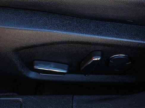 Used 2019 Ford Fusion SEL image 20