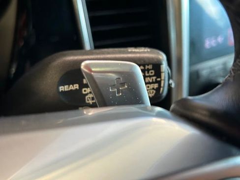 Used 2018 Porsche Macan S image 24