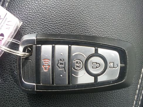 Used 2021 Ford Escape SEL w/ Equipment Group 302A image 18