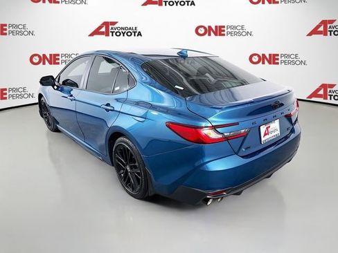 Used 2026 Toyota Camry SE w/ Convenience Package FWD image 5