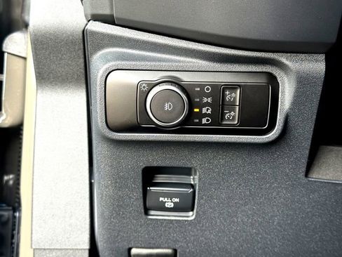 Used 2025 Ford Bronco Outer Banks AWD/4WD image 15