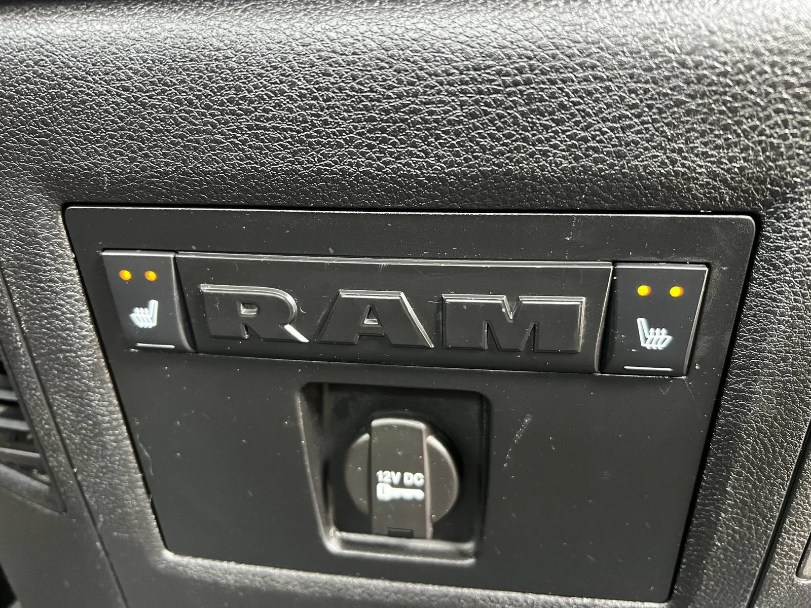 Used 2014 RAM 1500 Laramie Longhorn w/ Convenience Group AWD/4WD image 30