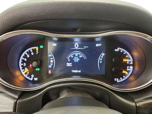 Used 2021 Jeep Grand Cherokee Laredo RWD image 13