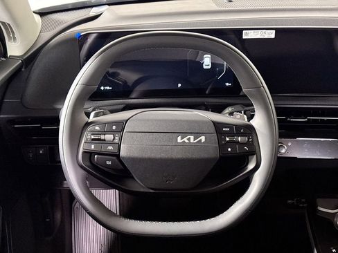 New 2025 Kia EV6 Light w/ Light LR Technology Package image 13