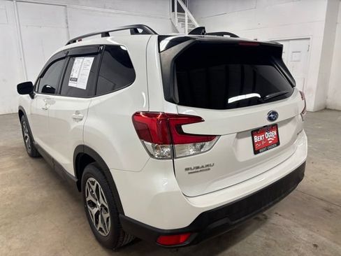 Used 2024 Subaru Forester Premium AWD/4WD image 5