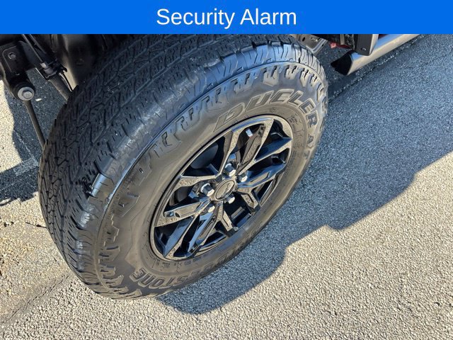 Used 2023 Jeep Gladiator Sport AWD/4WD image 19