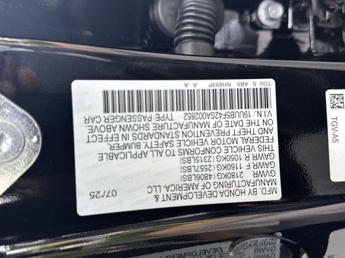 New 2025 Acura TLX w/ Technology Package image 26