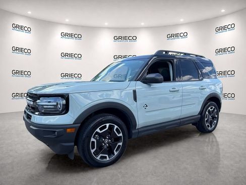 Used 2024 Ford Bronco Sport Outer Banks w/ Tech Package AWD/4WD image 3