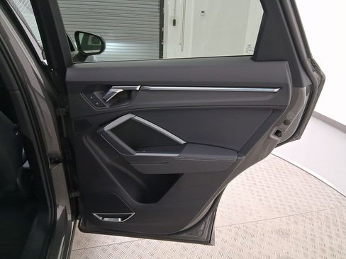 Used 2020 Audi Q3 2.0T Prestige image 29