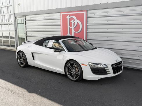 Used 2011 Audi R8 V8 image 55