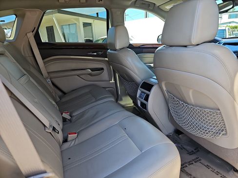 Used 2016 Cadillac SRX Luxury w/ Driver Awareness Package image 11