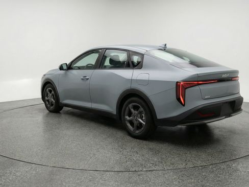 Used 2025 Kia K4 FWD image 6