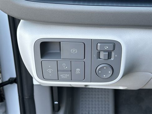 New 2025 Hyundai Ioniq 6 Limited image 26