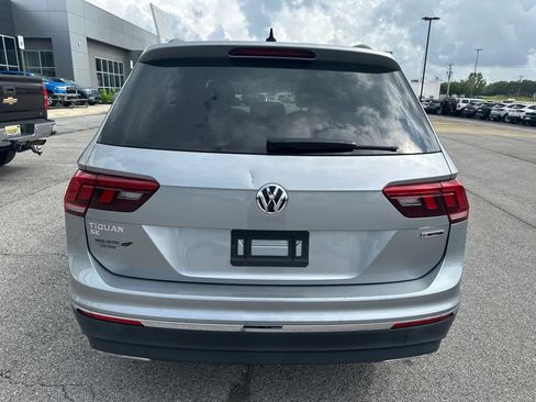 Used 2021 Volkswagen Tiguan SE w/ Panoramic Sunroof Package AWD/4WD image 6